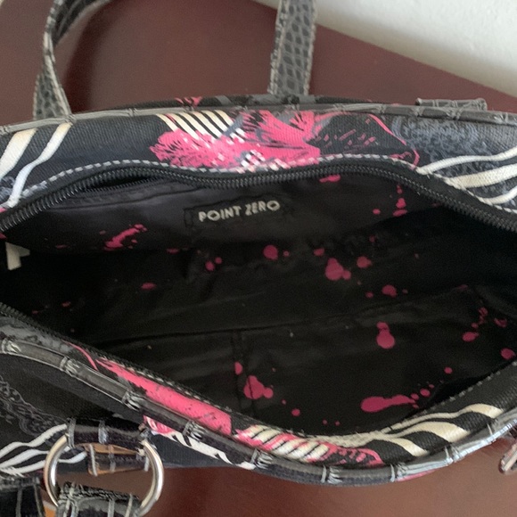 Point Zero Black and hot pink faux leather Hand bag - Picture 3 of 4